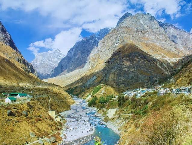 Mana Village, last village of India